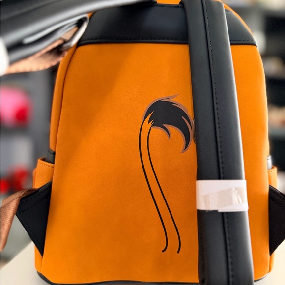 Disney Loungefly Mini Backpack - Villains Scene - Disney Lion King Scar - Picture 7 of 10